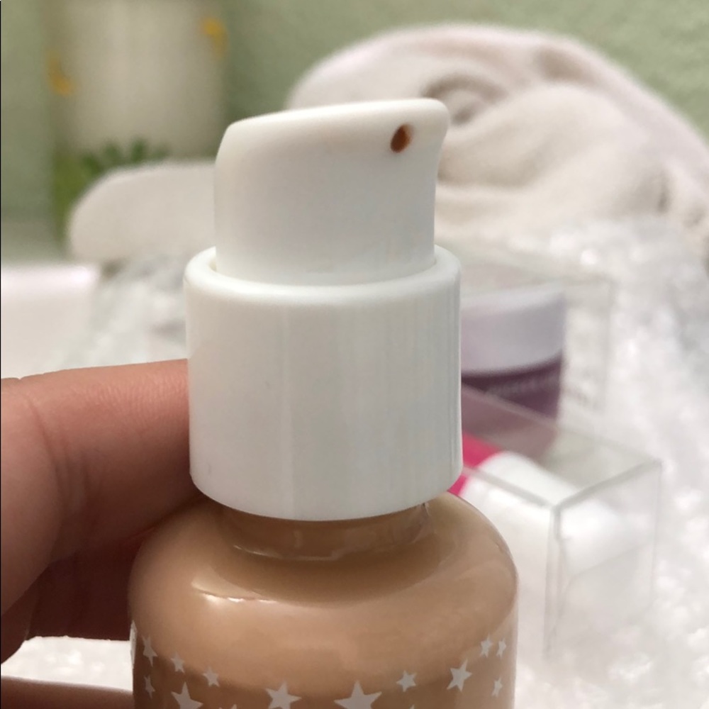No Filter Foundation - Picture 5 of 6